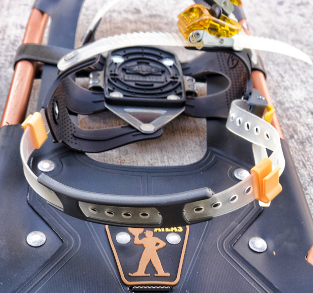 Picture of heel strap on Cabela's Outfitter Pro snowshoes for Peter Free review.